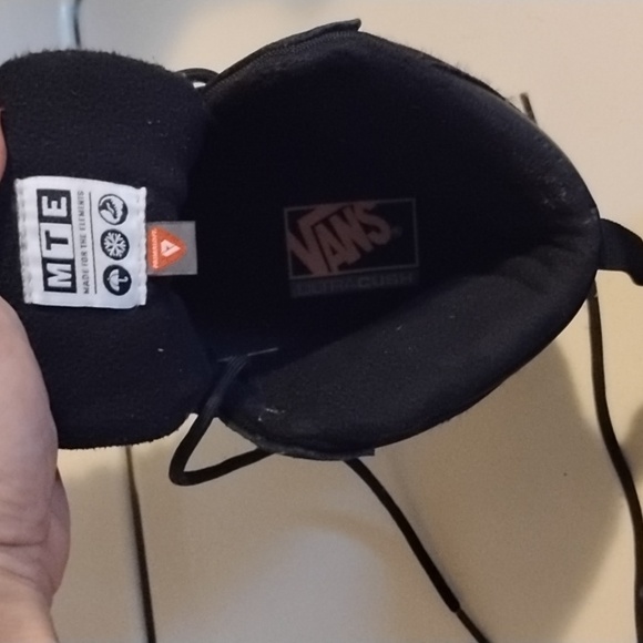 Vans MTE ultra range boots - Picture 2 of 3